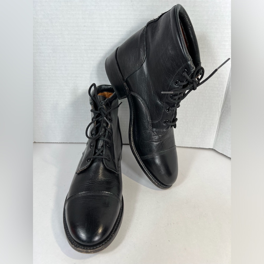 Larry Mahan Black Leather Cap Toe Lace Up Ankle Boots Womens Size 8M USA Classic